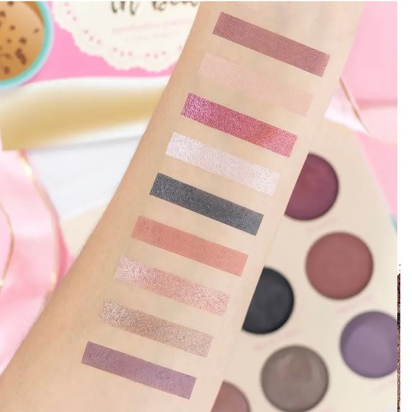 Breakfast in Bed Palette - Picture 4 of 5